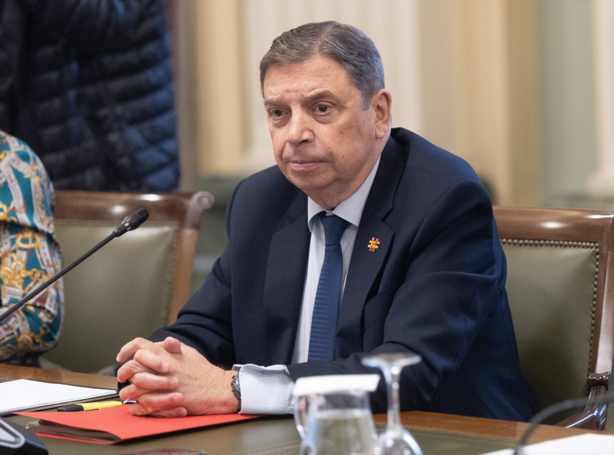 EuropaPress 7150167 ministro agricultura pesca alimentacion luis planas reune organizaciones