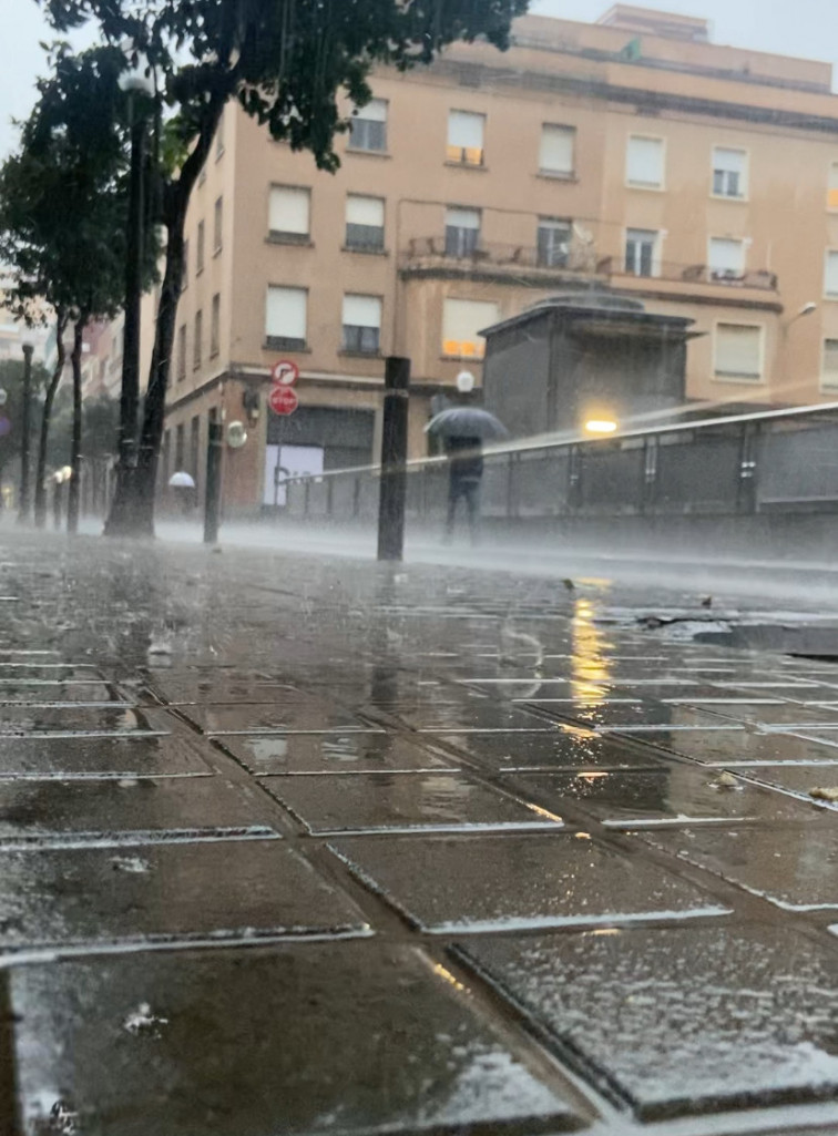 Canvi de temps a Barcelona: arriba la pluja i un ambient més hivernal