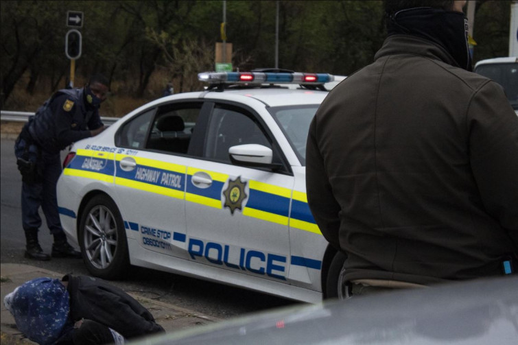 Un atac armat a Bekkersdal deixa nou morts i deu ferits prop de Johannesburg