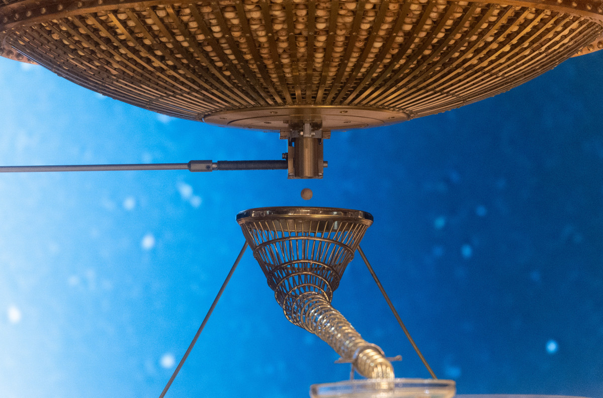 EuropaPress 6420498 celebracion sorteo extraordinario loteria navidad 2024 teatro real 22