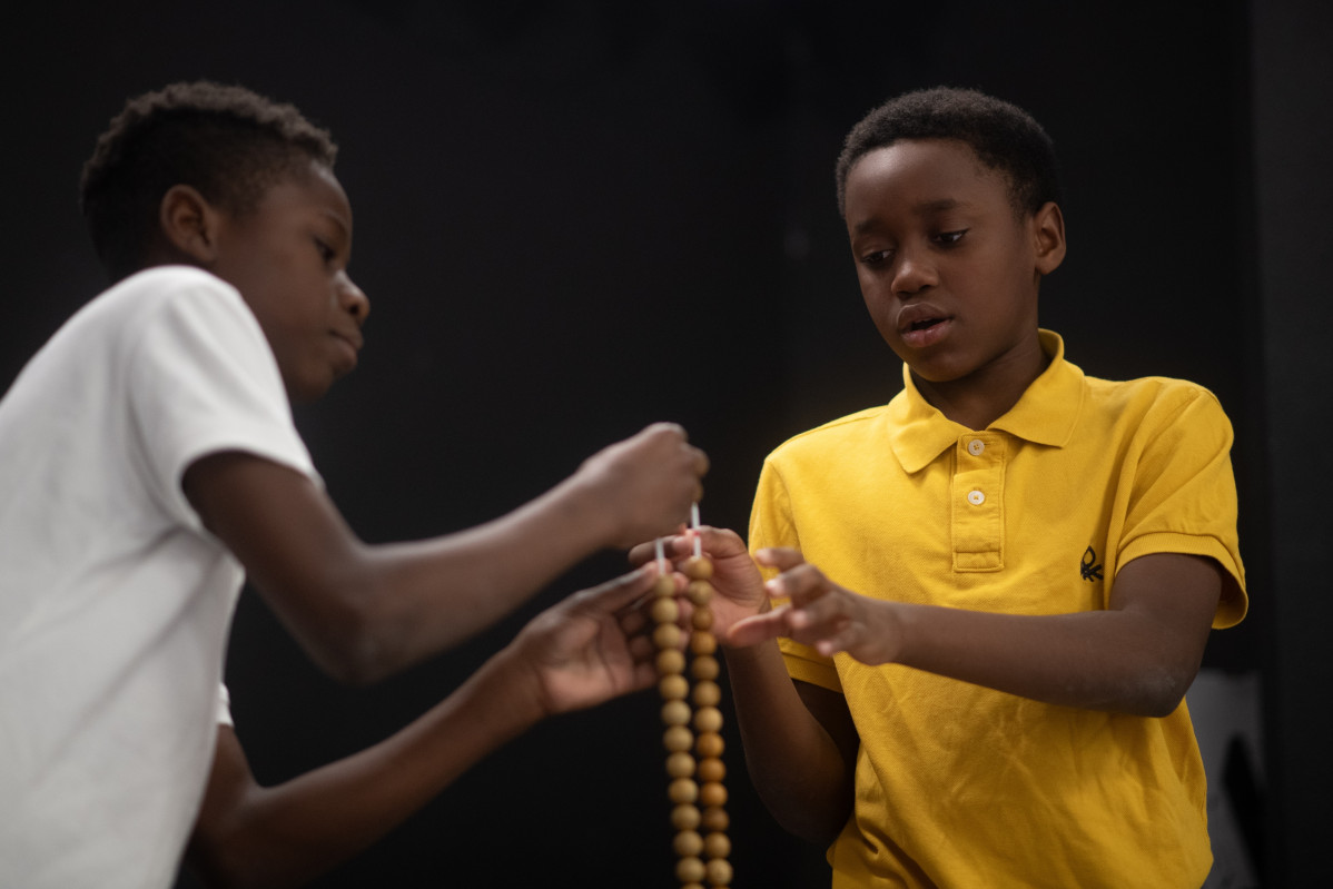 EuropaPress 7143146 ninas ninos san ildefonso preparan sorteo extraordinario navidad 2025 (1)