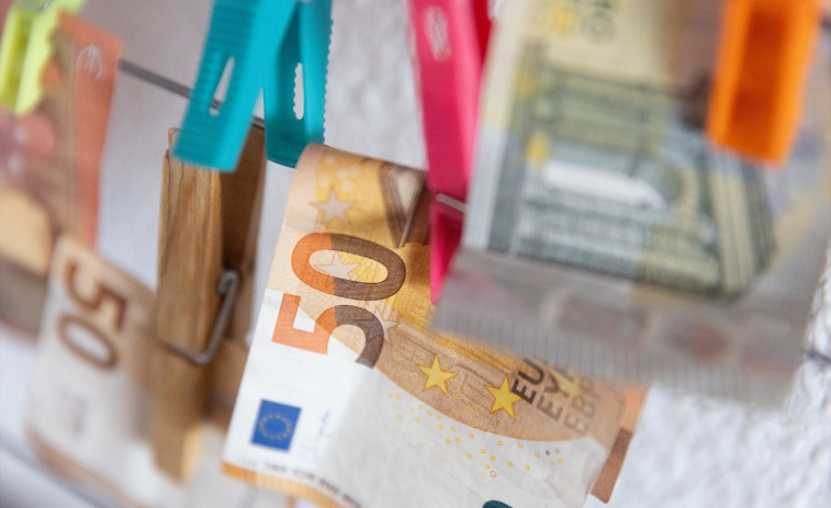 CaixaBank Research preveu una caiguda en la taxa d'estalvi de les famílies de 3 punts entre 2026 i 2030