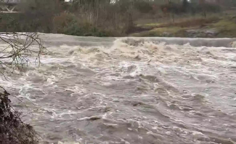 Vídeo: Els rius Ges, Ter i Onyar superen els nivells d'alerta i obliguen a extremar la precaució a Catalunya