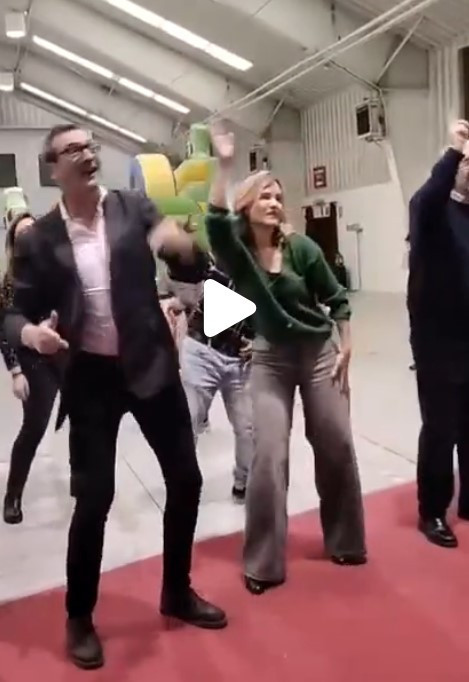 VÍDEO | L’alegria de Pilar Alegría: el ball nadalenc a Terol