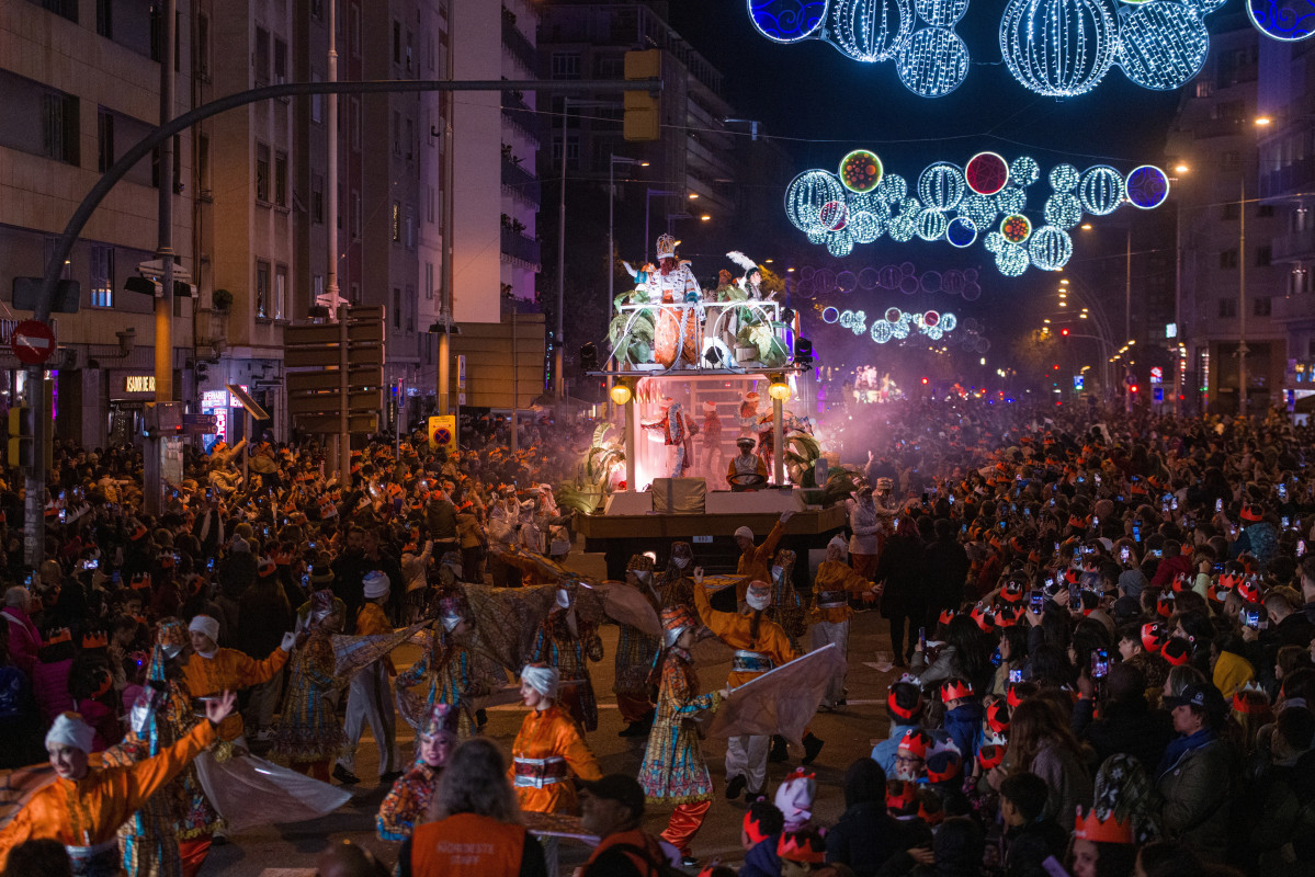 EuropaPress 4906757 ambiente cabalgata reyes 2023 enero 2023 barcelona cataluna espana reyes