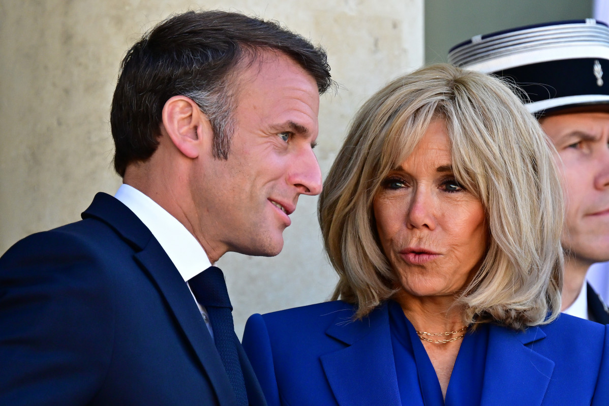 EuropaPress 6016128 07 june 2024 france paris french president emmanuel macron land his wife