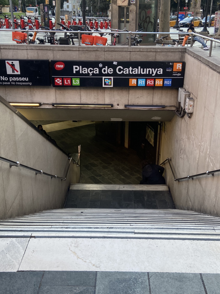 El fred a Catalunya: la gent sense llar i la seva lluita per sobreviure en una nit sota zero