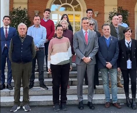 Vídeo: Sánchez escolta a les víctimes i posa rostre polític a la reparació després dels abusos de l'Església