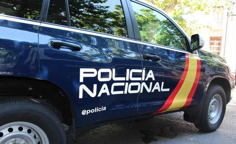 Un agent de Policia Nacional dispara a una companya quan intentava defensar-se d'un gos