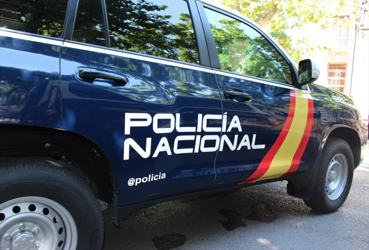 Un agent de Policia Nacional dispara a una companya quan intentava defensar-se d'un gos
