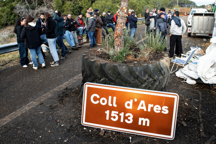 Acord entre els agricultors i Salvador Illa: s'aixequen els talls a l'AP-7