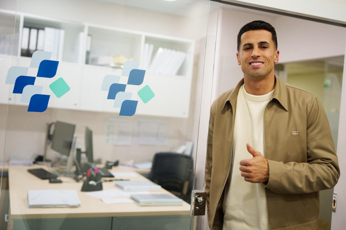 EuropaPress 7213465 jugador portugues joo cancelo fichara barca sera presentado martes superar