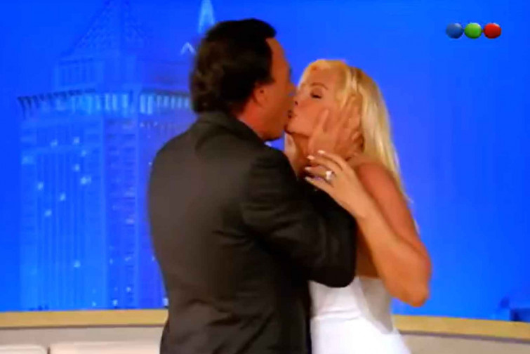 VÍDEO | Les imatges de 2005 que deixen en evidència a Julio Iglesias: 'No es podia saber'