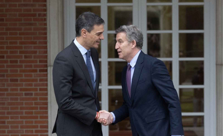 Feijóo dóna explicacions a Abascal sobre la seva reunió amb Sánchez: 