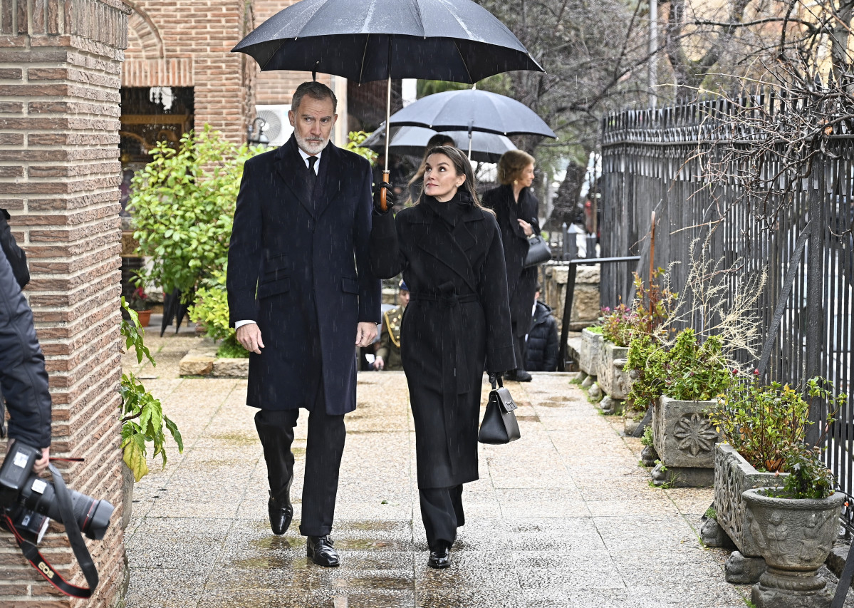EuropaPress 7225230 majestades reyes don felipe borbon dona letizia ortiz llegan catedral