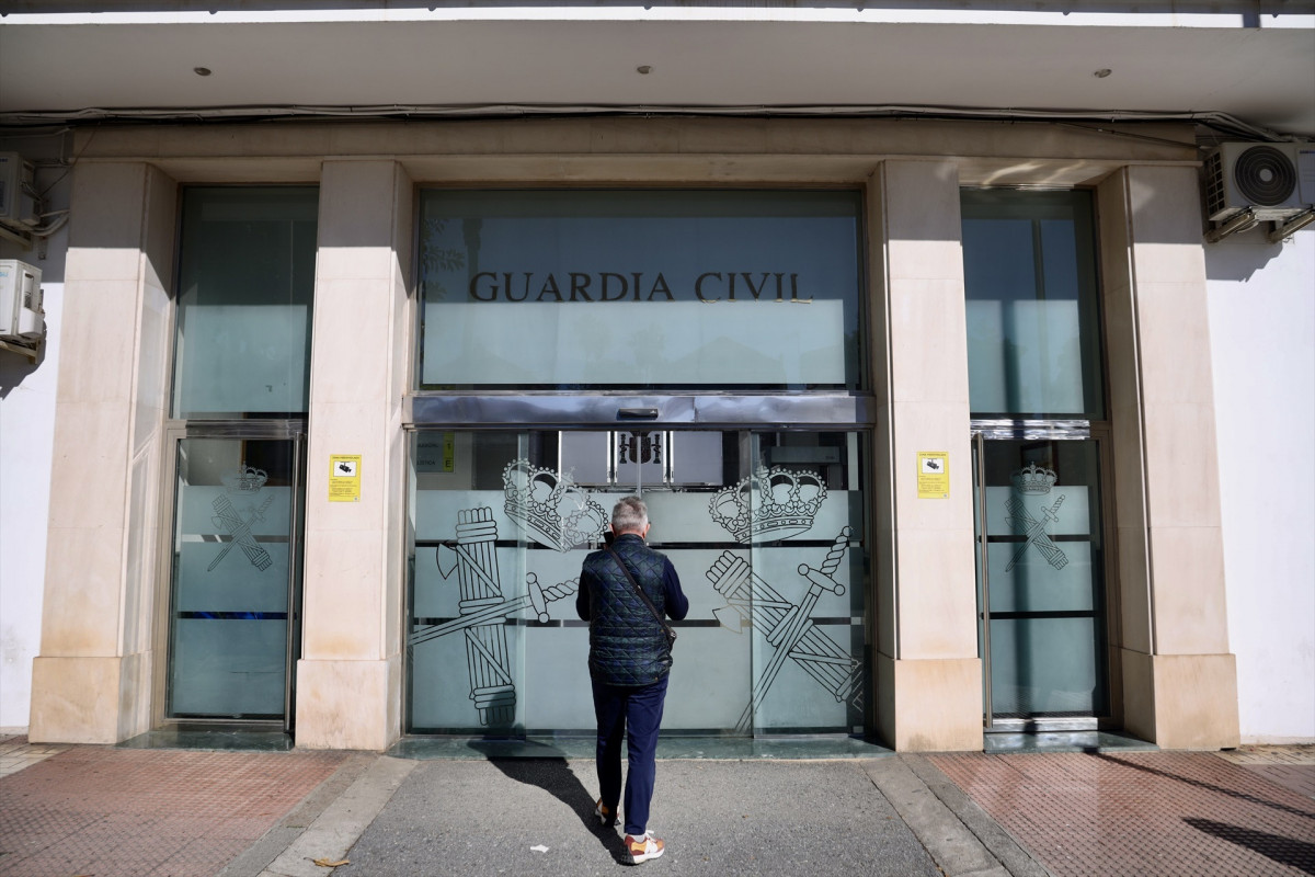 EuropaPress 7229701 fachada acuartelamiento comandancia malaga habilitado recogida muestras adn