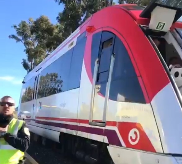 Nou accident ferroviari: un tren xoca amb una grua en Alums