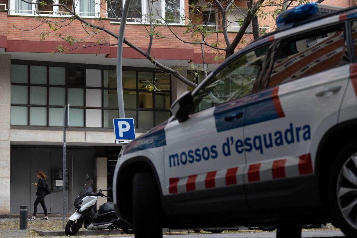 Archivo - Un coche de los Mossos d'Esquadra