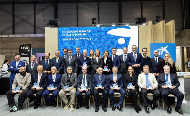 CaixaBank premia a 13 directius que lideren la transformació d'allotjaments turístics a Espanya