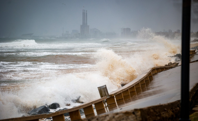 Badalona demanarà la declaració de Zona d'Emergència per a arreglar els danys del temporal en el passeig