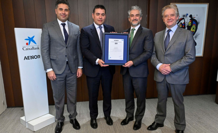 CaixaBank es converteix en la primera entitat financera a certificar el seu model d'Acció Social amb AENOR