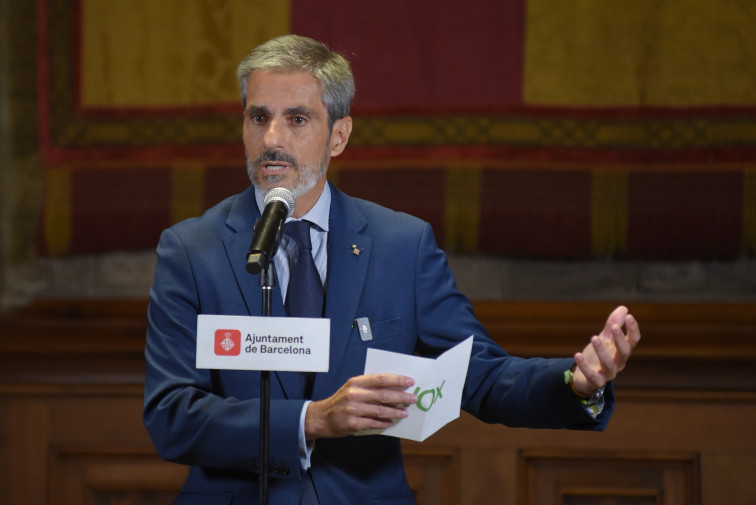 Vox demana a l'Ajuntament de Barcelona que readmeti al cuiner acomiadat per suspendre una prova de català