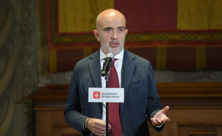 Sirera acusa a Collboni de convertir l'Ajuntament en una “immobiliària de luxe”