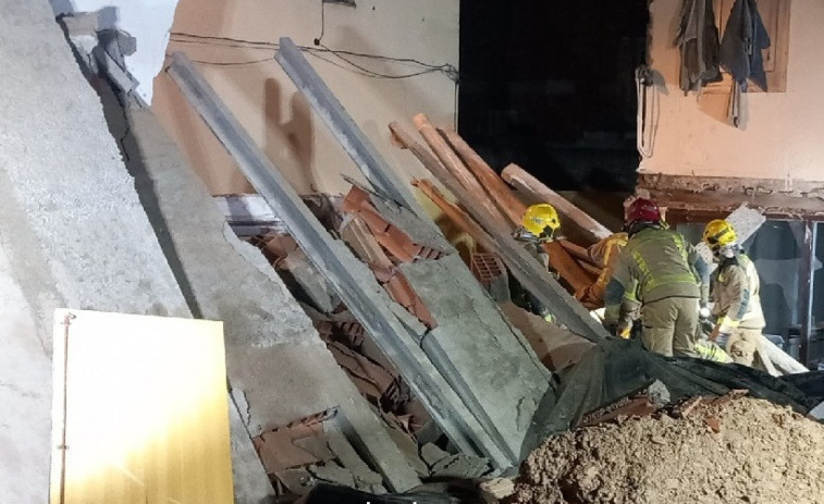 Quatre persones ferides en l'ensulsiada d'un habitatge a Vilanova de Bellpuig