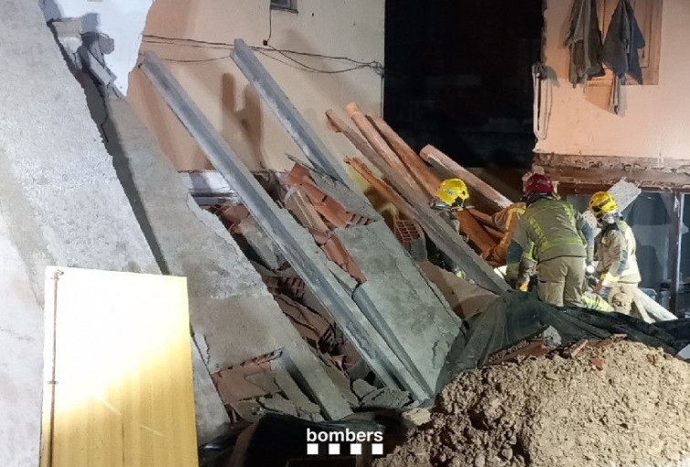Quatre persones ferides en l'ensulsiada d'un habitatge a Vilanova de Bellpuig