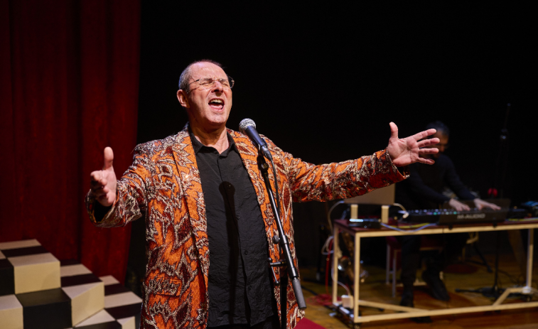 Oriol Grau es “despulla” en “La mare, el dimoni i jo” (Versus Glòries)