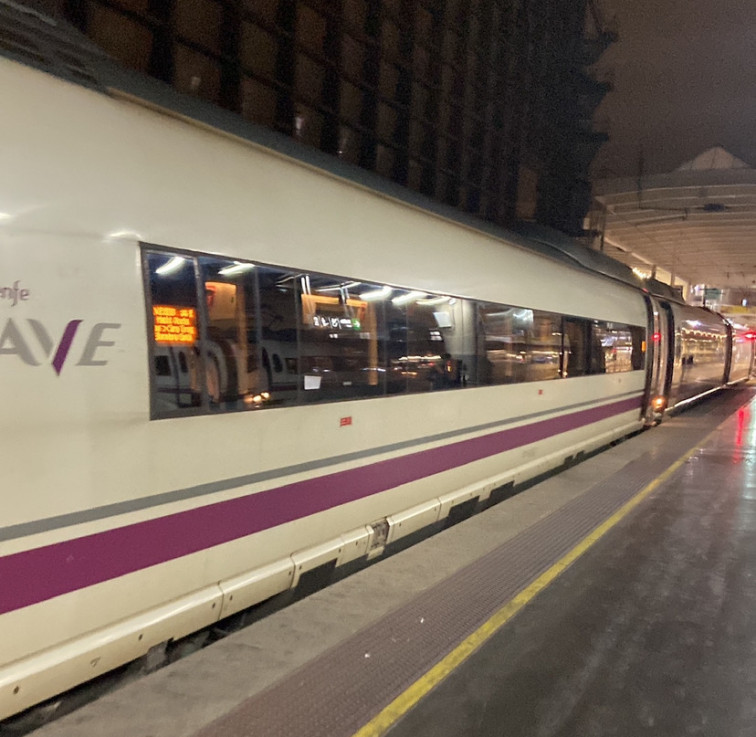 Renfe i Iryo deixen d'indemnitzar per retards a causa de les limitacions de velocitat