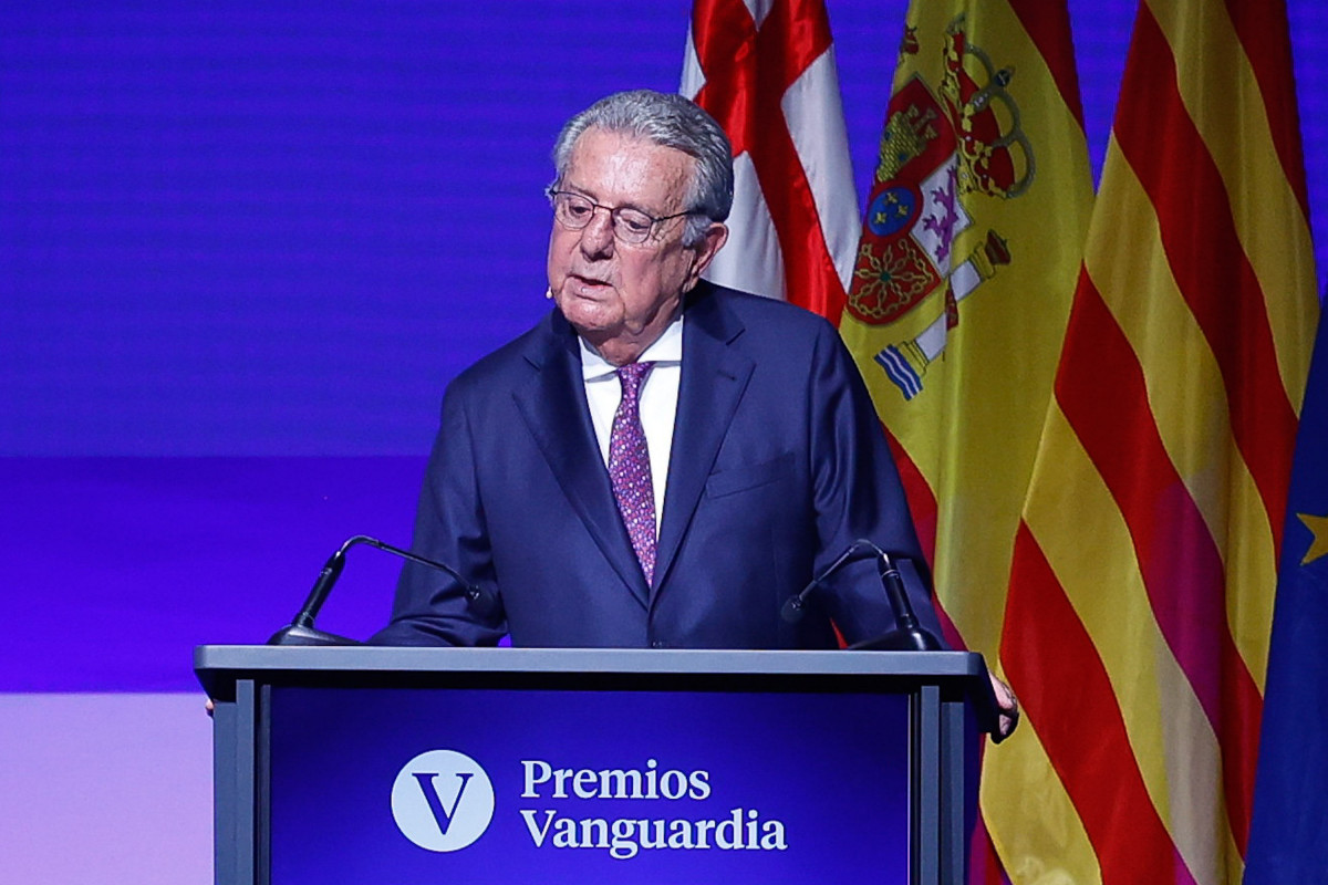 EuropaPress 6991290 conde godo presidente editor vanguardia javier godo entrega edicion premios