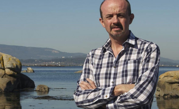 Mor el periodista i escriptor Carlos Hernández