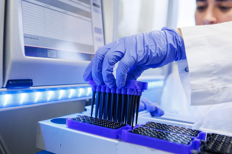 Revolució en la lluita contra el càncer de pulmó: la biòpsia líquida arriba al sistema públic de Catalunya