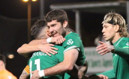 Duelo de necesidades en la Tercera RFEF: el Cornellà defiende el trono ante un rival que pelea por la vida