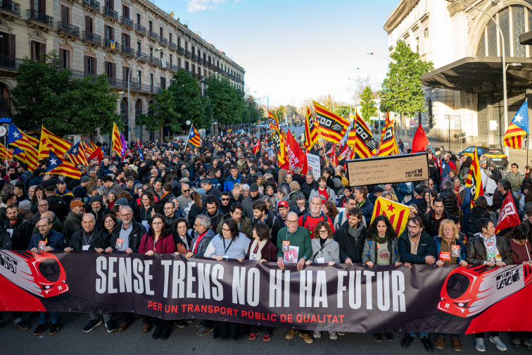 Vídeo: Segona manifestació d'aquest dissabte a Barcelona per la crisi de Rodalies