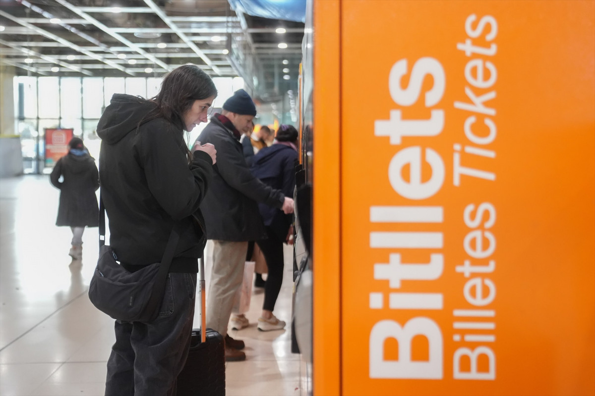 EuropaPress 7246731 usuarios rodalies estacion sants 27 enero 2026 barcelona cataluna espana