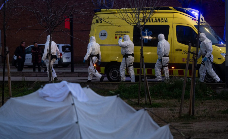 Tensió a la Zona Franca: les persones sense llar són desplaçades per una plaga de rates