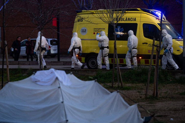 Tensió a la Zona Franca: les persones sense llar són desplaçades per una plaga de rates