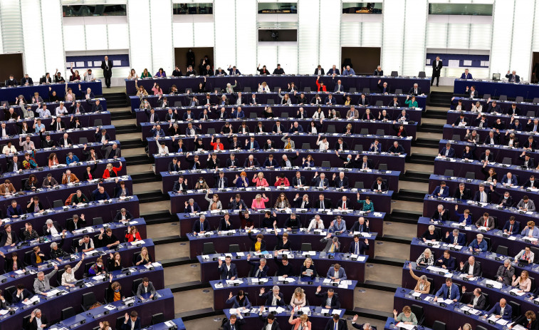 El Parlament Europeu debat la regularització d'estrangers a Espanya i el seu impacte a Schengen