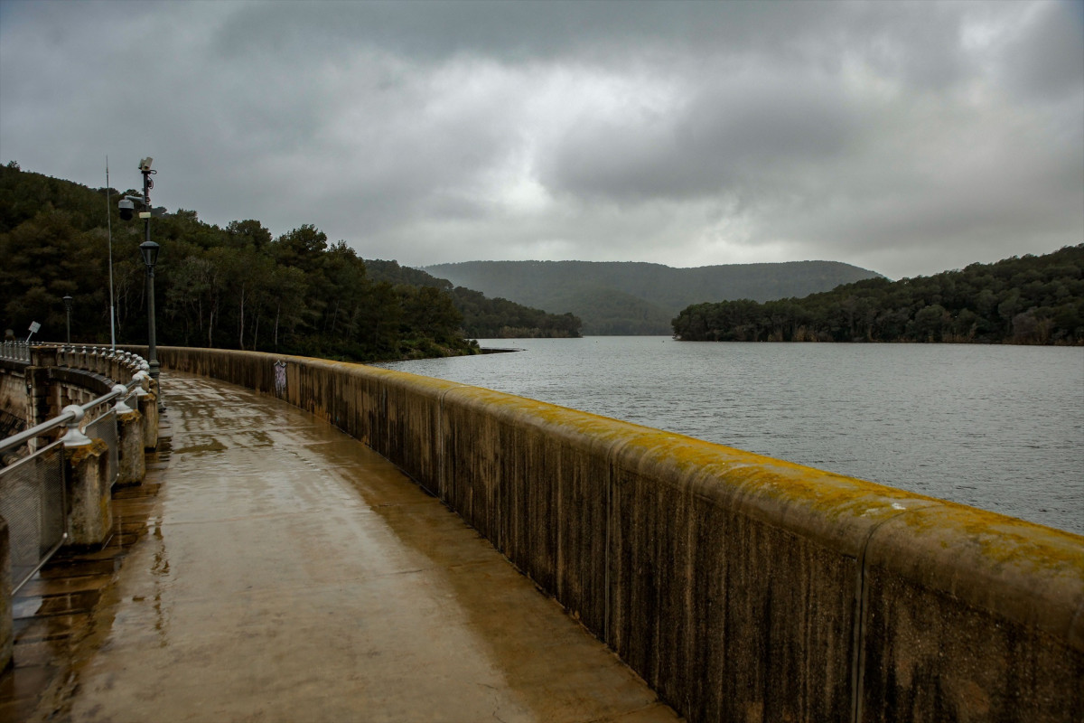 EuropaPress 6590492 vista embalse foix 100 capacidad 19 marzo 2025 castellet gornal barcelona