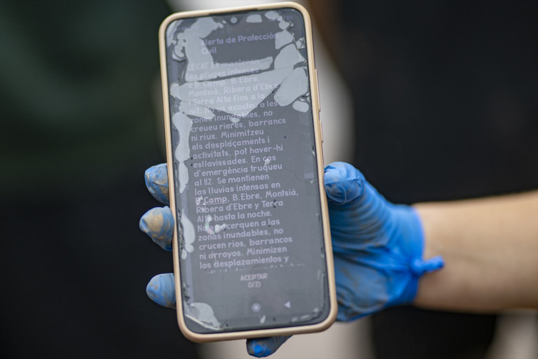 Falla l'enviament del ES-alert per vent a Catalunya: usuaris de Vodafone es queden sense rebre l'alerta