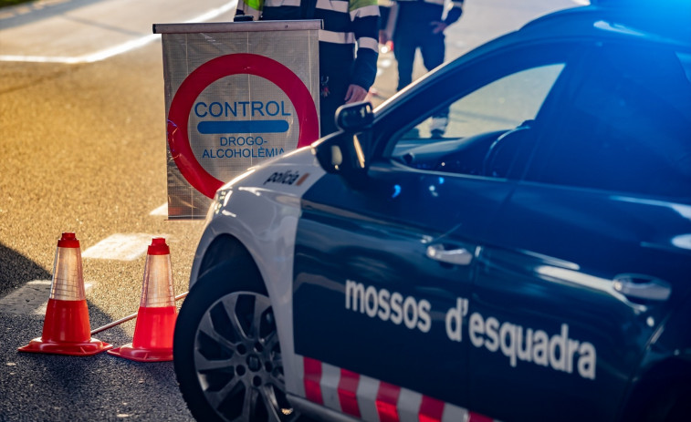Trànsit inicia una campanya de controls d'alcohol i drogues aquest cap de setmana de Carnestoltes