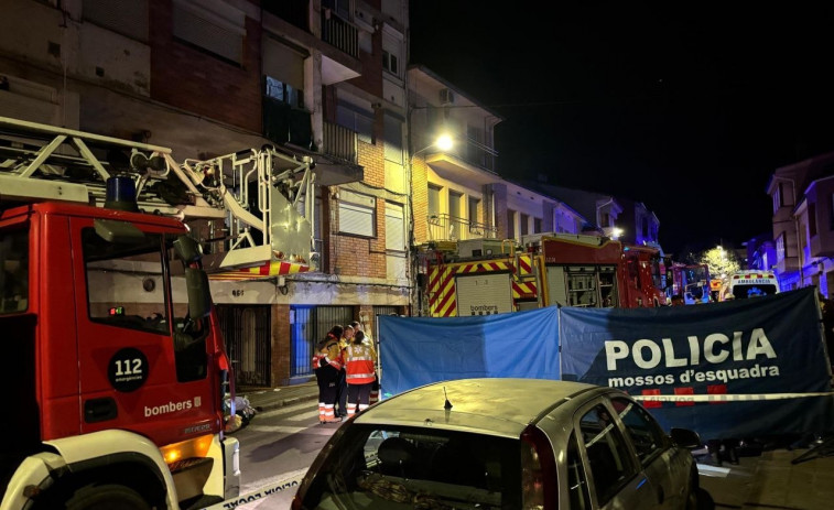 L'alcalde de Manlleu decreta 3 dies de dol oficial per l'incendi mortal