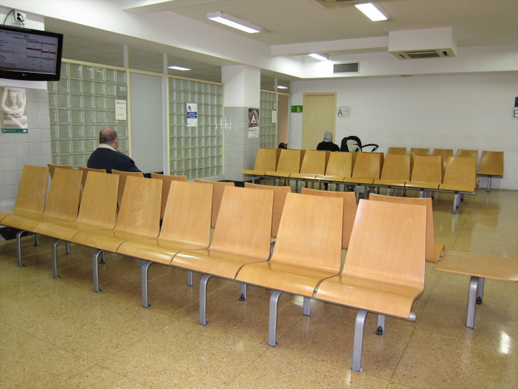 L'impacte de la vaga mèdica: serveis mínims i pressió creixent a Catalunya