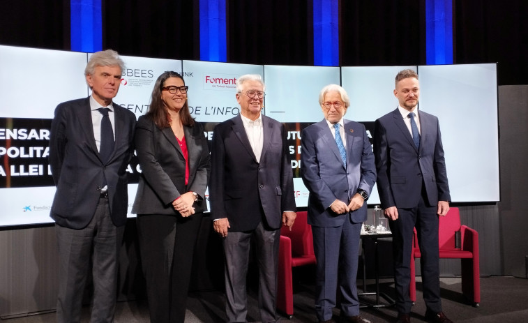 Joan Clos creu que la Catalunya dels 9 milions ha de tenir 1 milió d'habitatges protegits