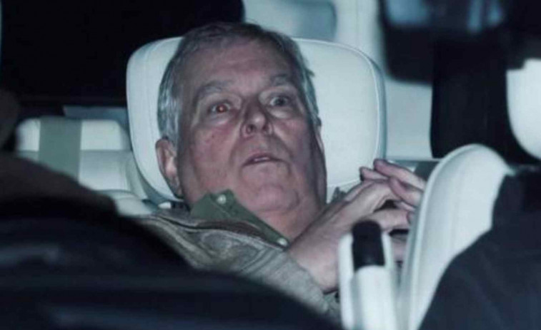 Publiquen la primera imatge del Príncep Andreu després de ser detingut: el Regne Unit està en xoc