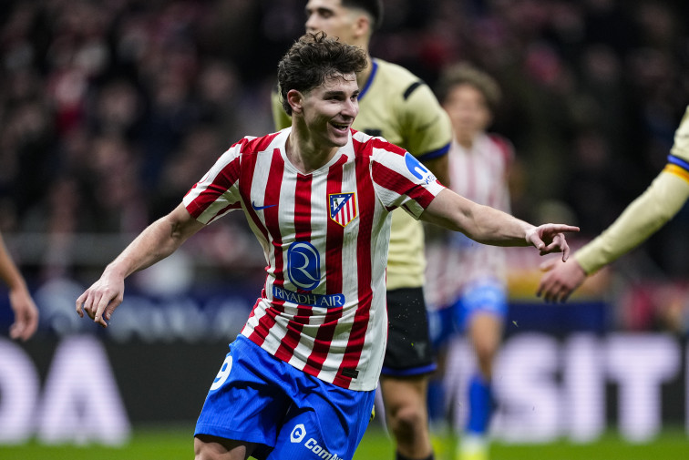 Escacs en els despatxos: la partida mediàtica entre el Barça i l'Atlètic pel futur de Julián Álvarez