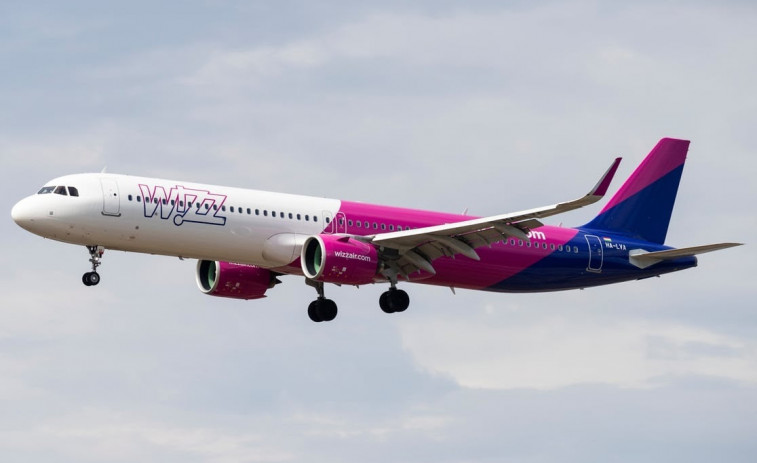 Tensió en l'Aeroport de Barcelona: un avió de Wizz Air aterra d'emergència per fum en la cabina