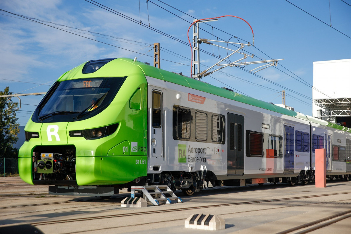 EuropaPress 7051443 president generalitat salvador illa presentacion primeros trenes electricos